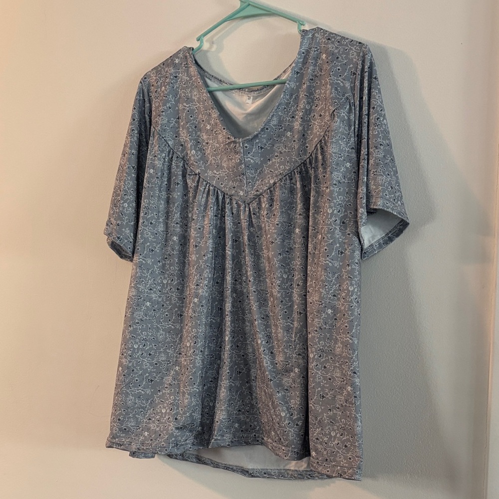 Women's Grey Floral Top